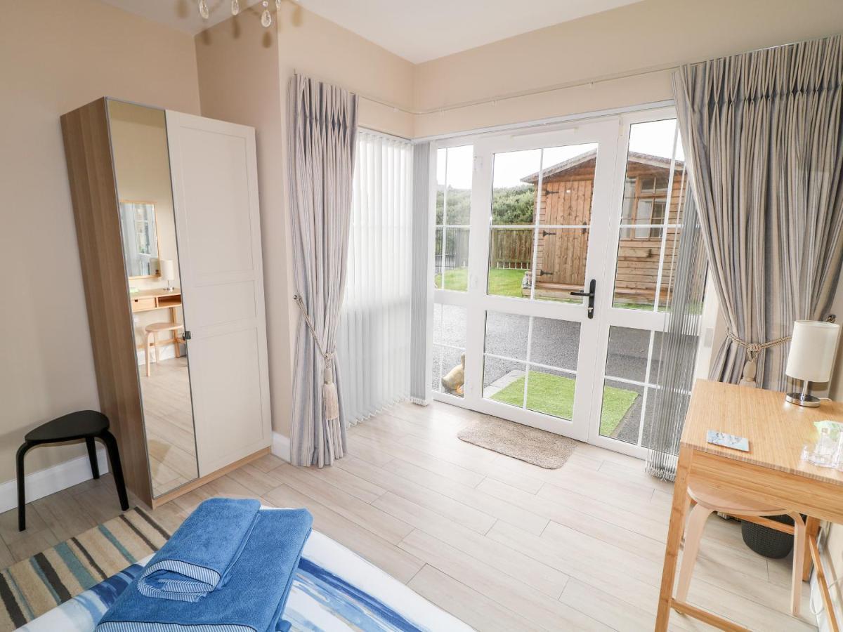 Seaview Villa Coleraine Dış mekan fotoğraf